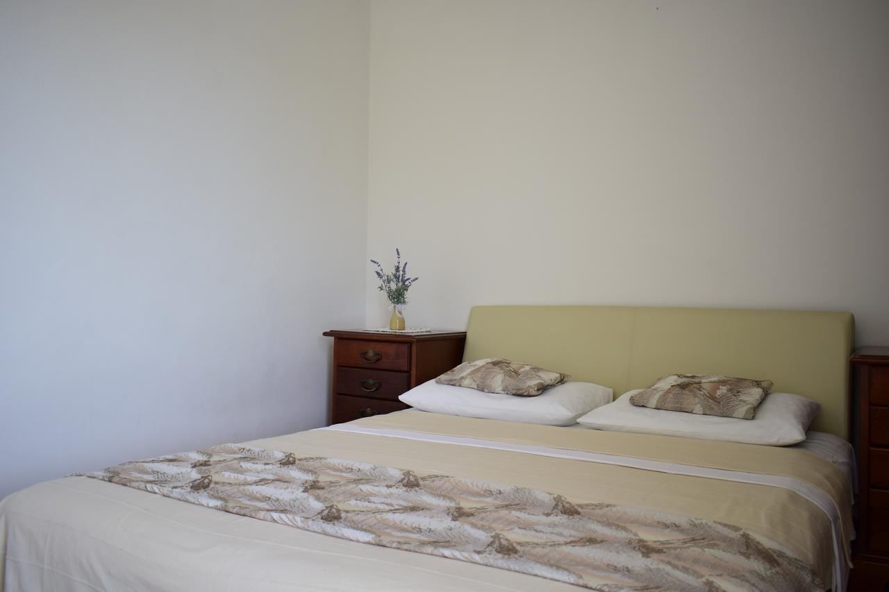 Apartment Bor - On The Beach Малинска Экстерьер фото